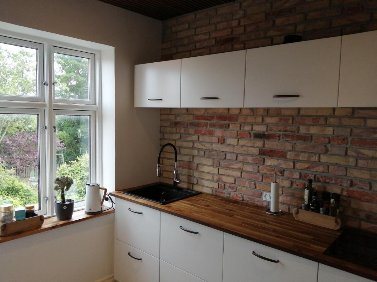Cozy Villa-Apartment - Close To Aalborg Center - Free Citybikes And Parking Bagian luar foto